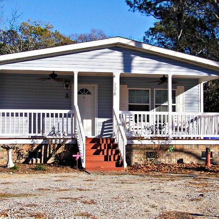 C Cottage 3 Bedrooms 2 Bathrooms Home Oak Island Luaran gambar